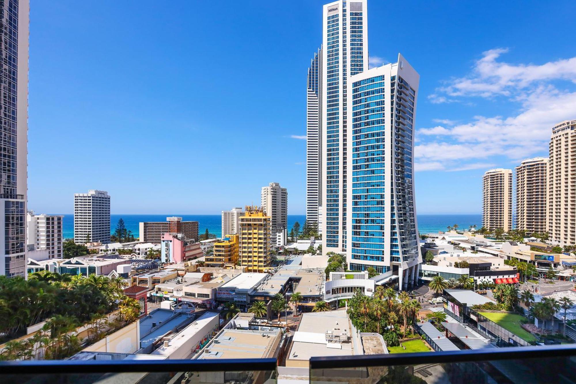 Circle On Cavill 2, 3, 4 & 5 Bedroom Skyhomes & Sub Penthouses By Gold Coast Holidays Extérieur photo