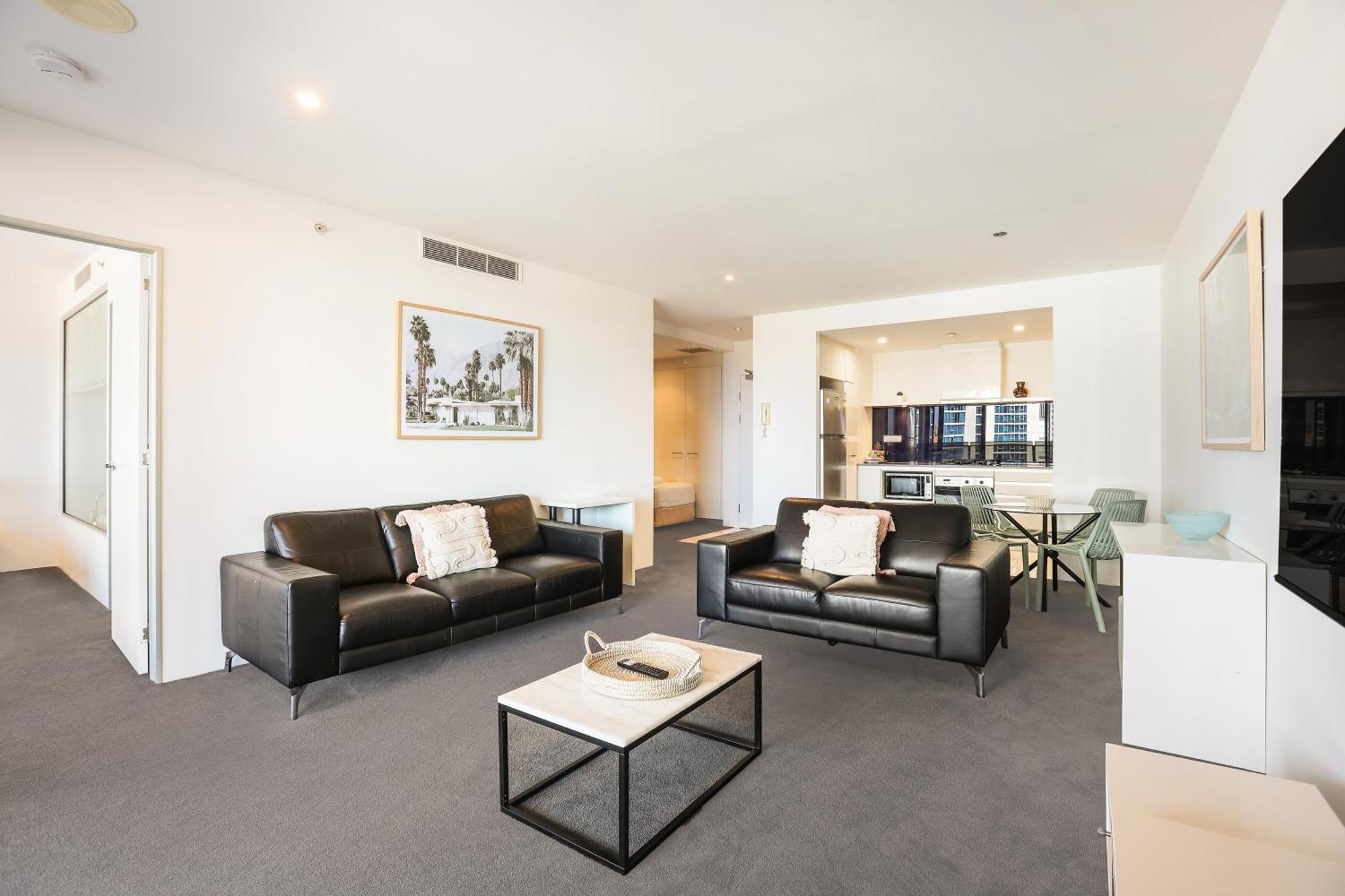 Circle On Cavill 2, 3, 4 & 5 Bedroom Skyhomes & Sub Penthouses By Gold Coast Holidays Extérieur photo