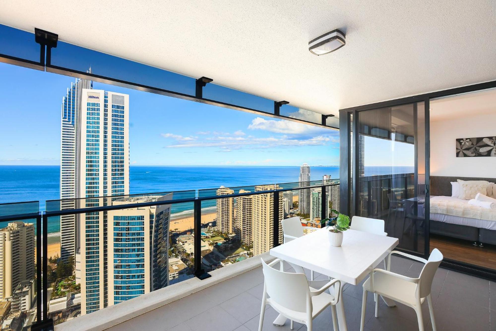 Circle On Cavill 2, 3, 4 & 5 Bedroom Skyhomes & Sub Penthouses By Gold Coast Holidays Extérieur photo