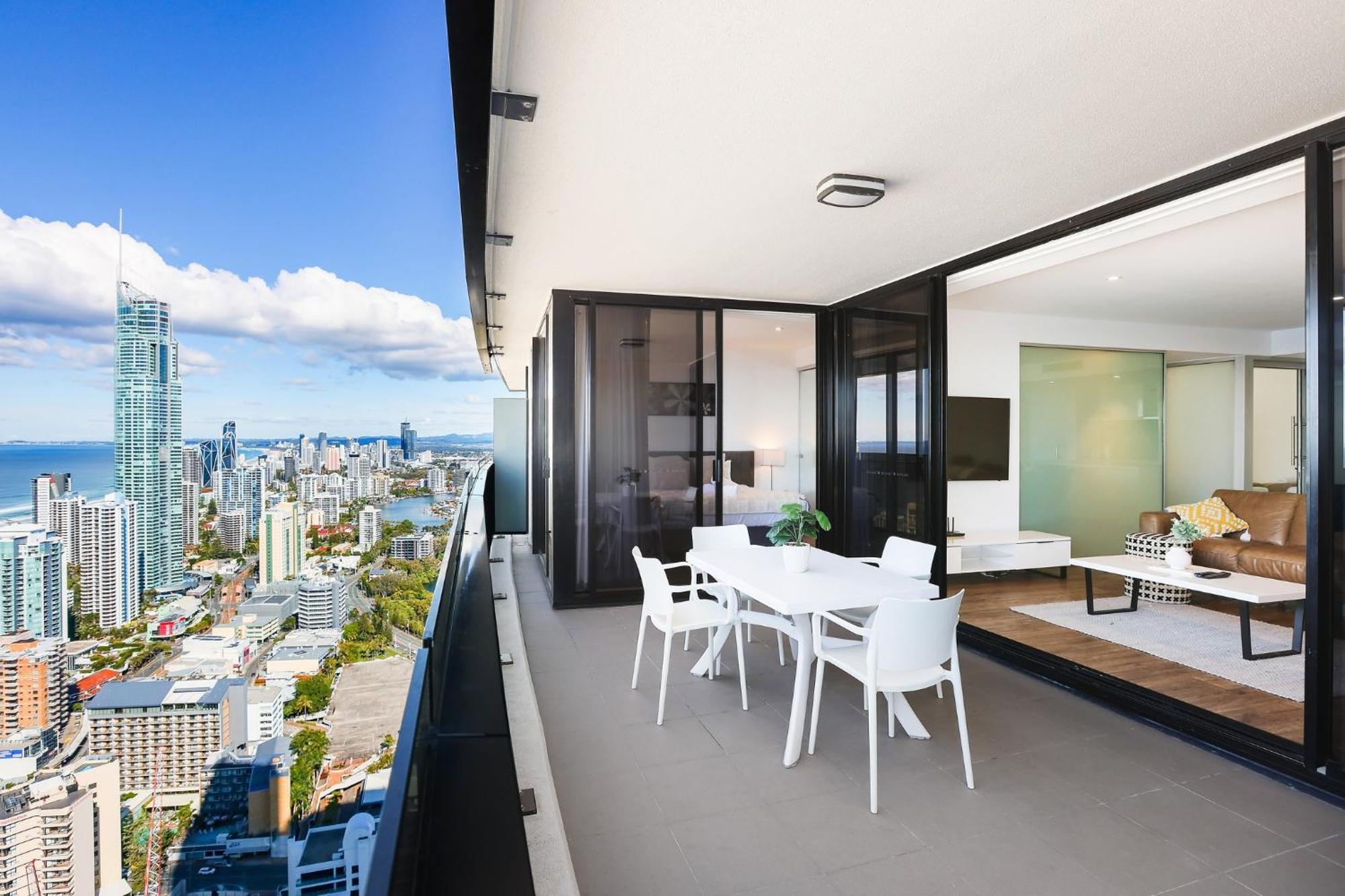 Circle On Cavill 2, 3, 4 & 5 Bedroom Skyhomes & Sub Penthouses By Gold Coast Holidays Extérieur photo